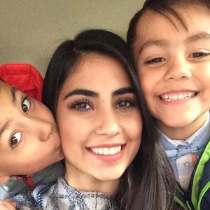 Meet your Posher, Yesenia